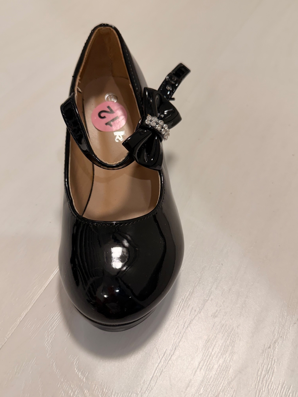 Link Girls' Patent Mary Jane with Bow and Rhinestones - Black